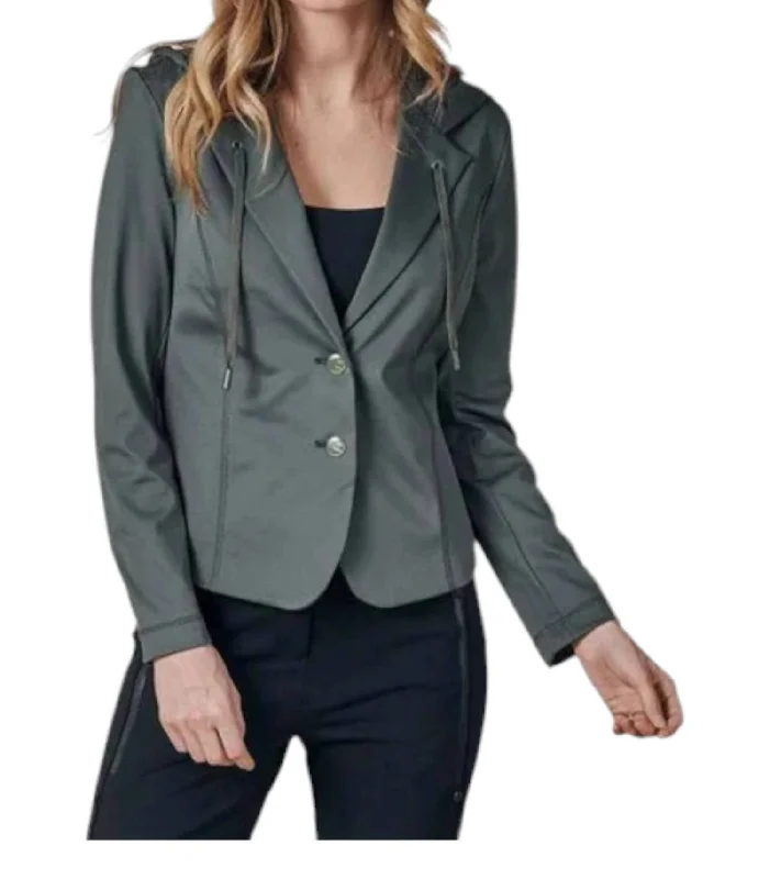 Hollywood Glam Award - Show Style Darcia Techno Hooded Blazer In Grape Leaf