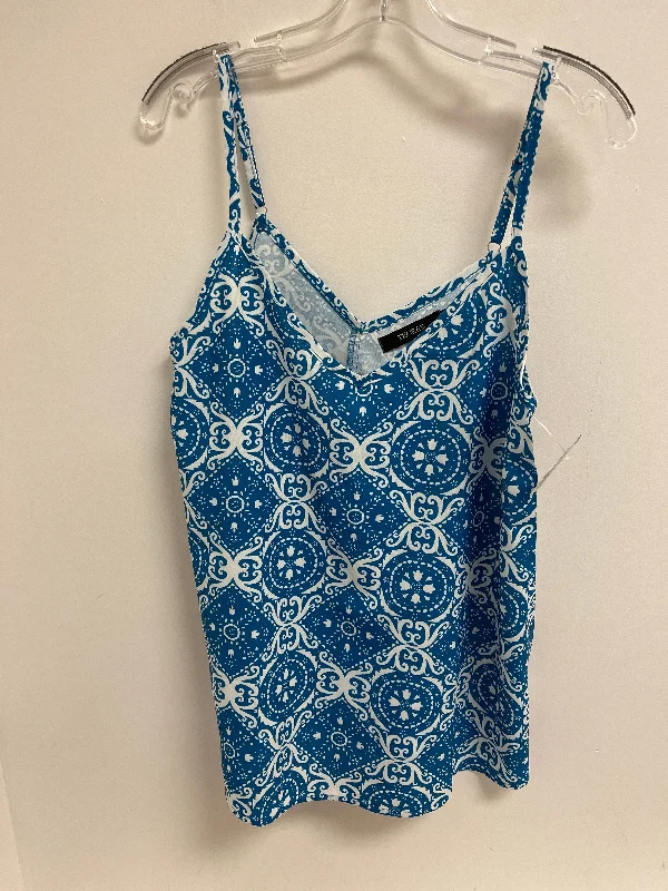 Women's Comfy Attire For Lounging Blue & White Top Sleeveless Clothes Mentor, Size M